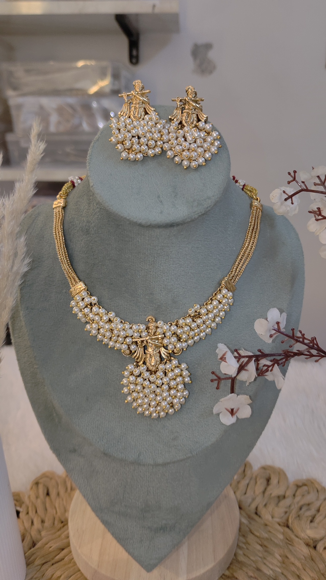 KRISHNA PEARL NECKLACE WITH JHUMKAS - Image 2