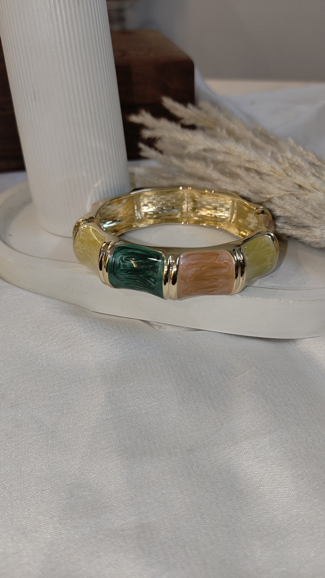 GOLDEN BRASS PREMIUM & ELEGANT ( ANTI TARNISH ) KADA FOR WOMEN - Image 4