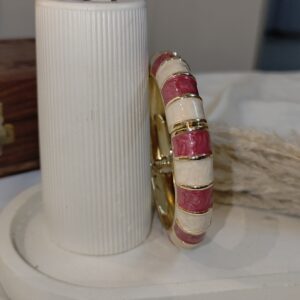 GOLDEN BRASS PREMIUM & ELEGANT ( ANTI TARNISH ) KADA FOR WOMEN