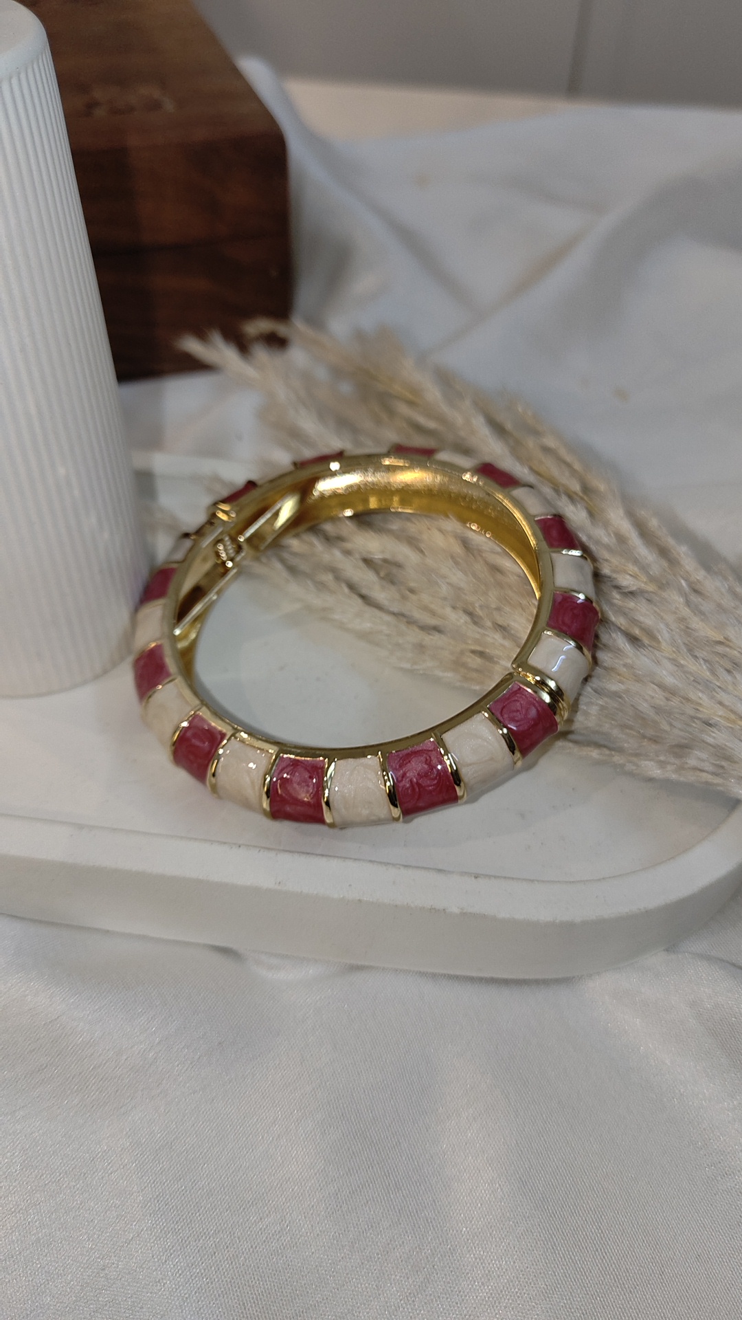 GOLDEN BRASS PREMIUM & ELEGANT ( ANTI TARNISH ) KADA FOR WOMEN - Image 3