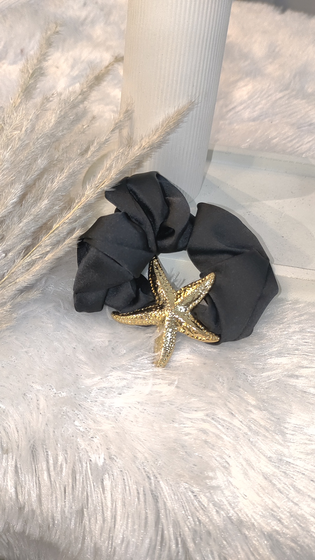 GOLD STARFISH SCRUNCHIES